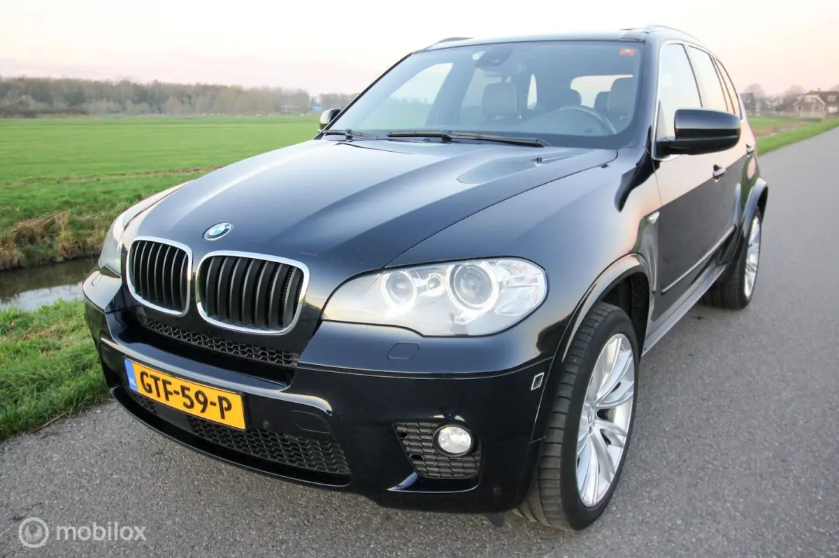 3.5i HighExe. M-sport E70 LCI Merino leer Panoramadak Historie