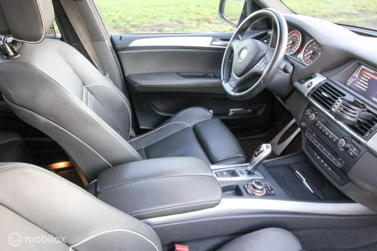 3.5i HighExe. M-sport E70 LCI Merino leer Panoramadak Historie