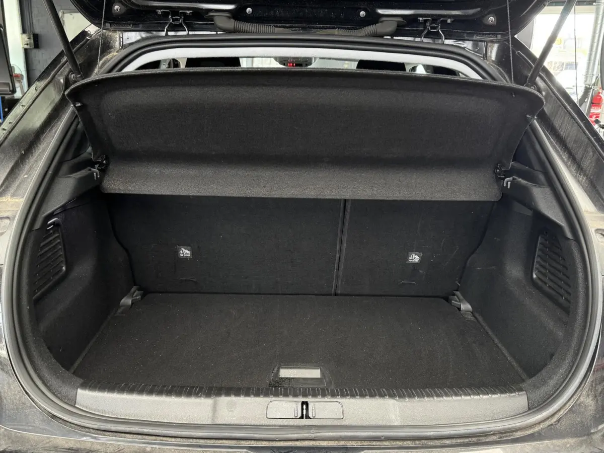 1.2 Elegance | NAP | 1ste eigenaar | Camera | Carplay | Cruise | Clima | Lm velgen | ( Vestiging - Vianen )