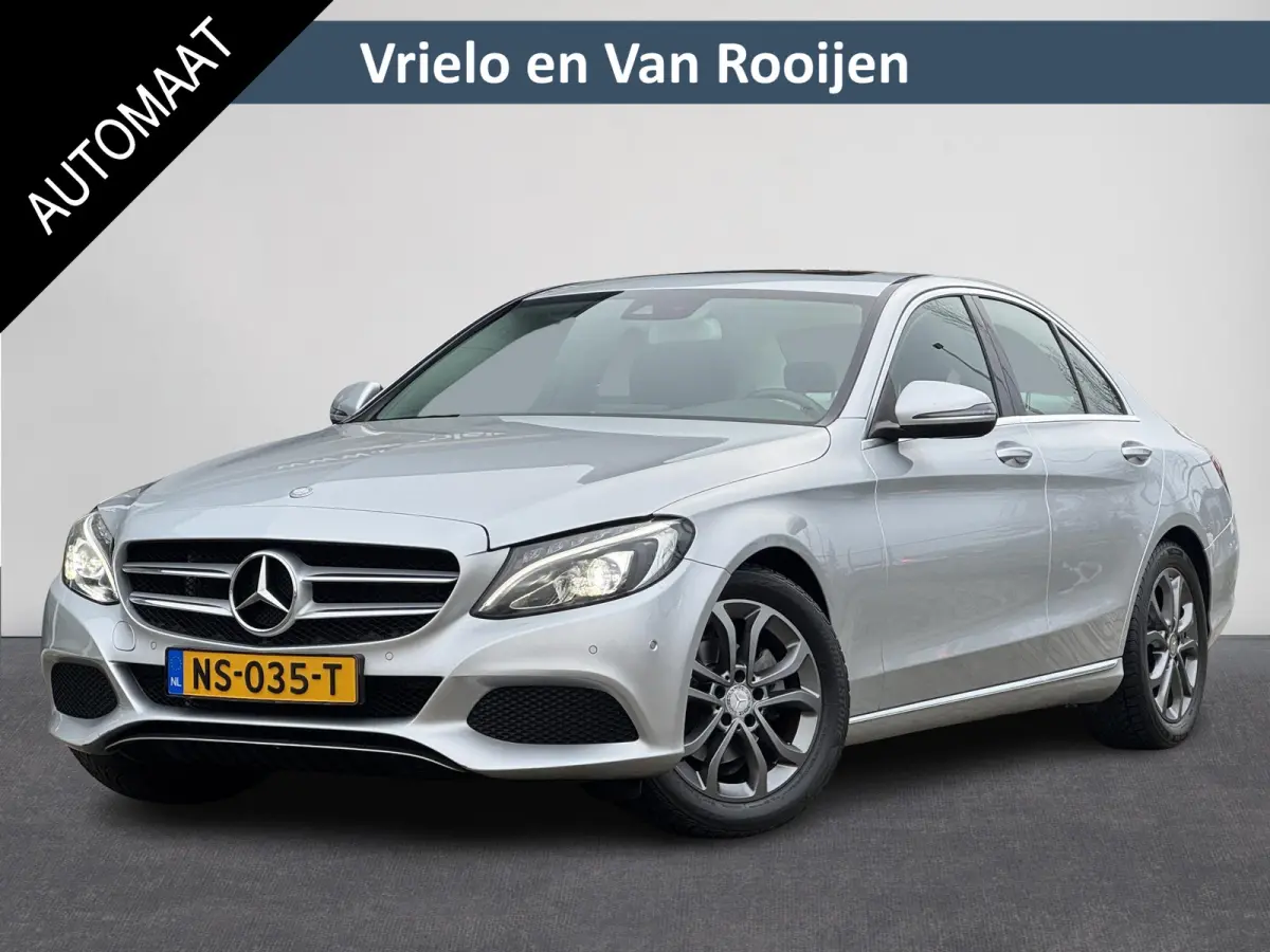 C180 Prestige Automaat | Nieuwe APK! | Navigatie | LED Verlichting | Dode Hoek Detectie | Panorama schuif/Kanteldak, Elektrisch | Stoelverwarming | PDC | Automatische Airco | 17"Lmv | Halfle