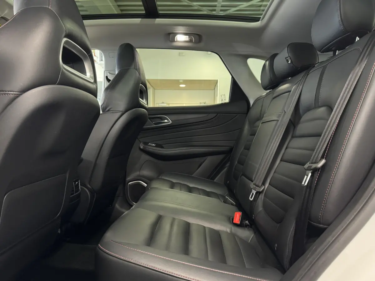 1.5 TGDI Luxury | Automaat | 360 Camera | Navi | Carplay | Pano | elektrische achterklep | ( Vestiging - Nieuwegein )