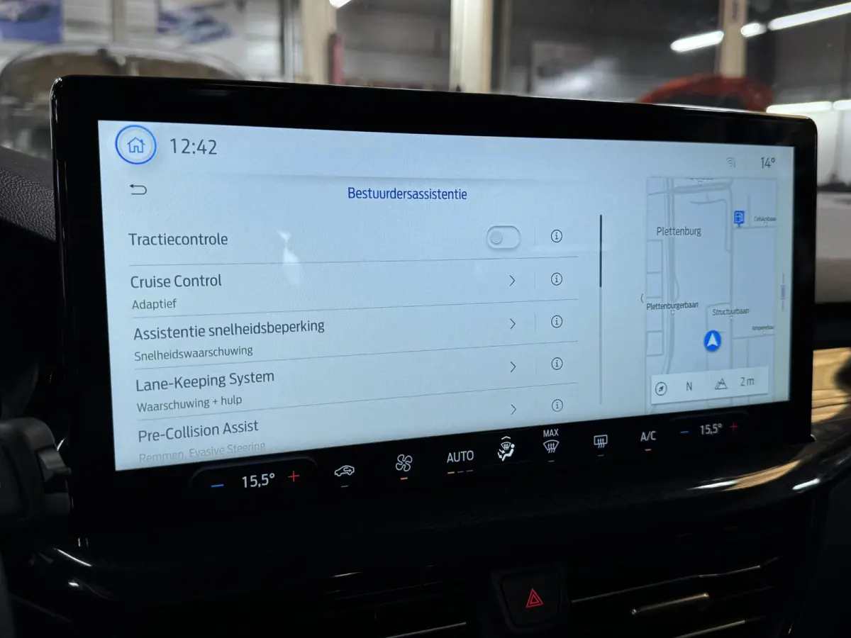 1.0 EcoBoost MildHybrid ST Line | ACC | Camera | Navi | Carplay | Clima | PDC voor + achter | Lm velgen | ( Vestiging - Vianen, 0347-371248 )