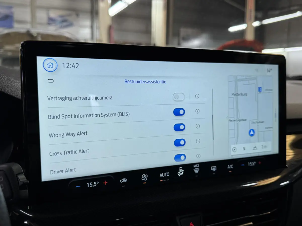 1.0 EcoBoost MildHybrid ST Line | ACC | Camera | Navi | Carplay | Clima | PDC voor + achter | Lm velgen | ( Vestiging - Vianen, 0347-371248 )