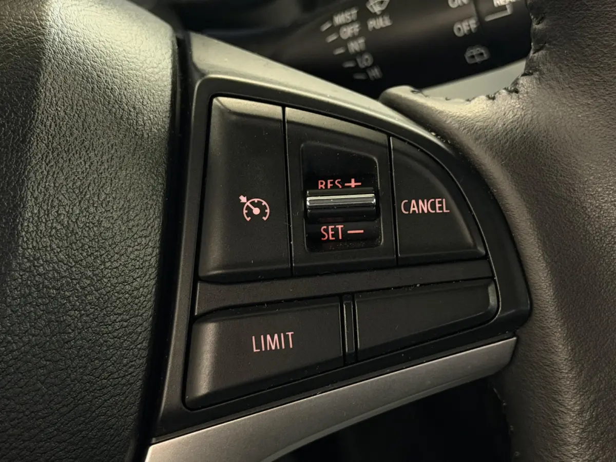 1.2 Smart Hybride Stijl Intro | Cruise | Navi | Carplay | Clima | Camera | Stoelverw. ( Hofplein Vianen- Tel 0347-371248 )