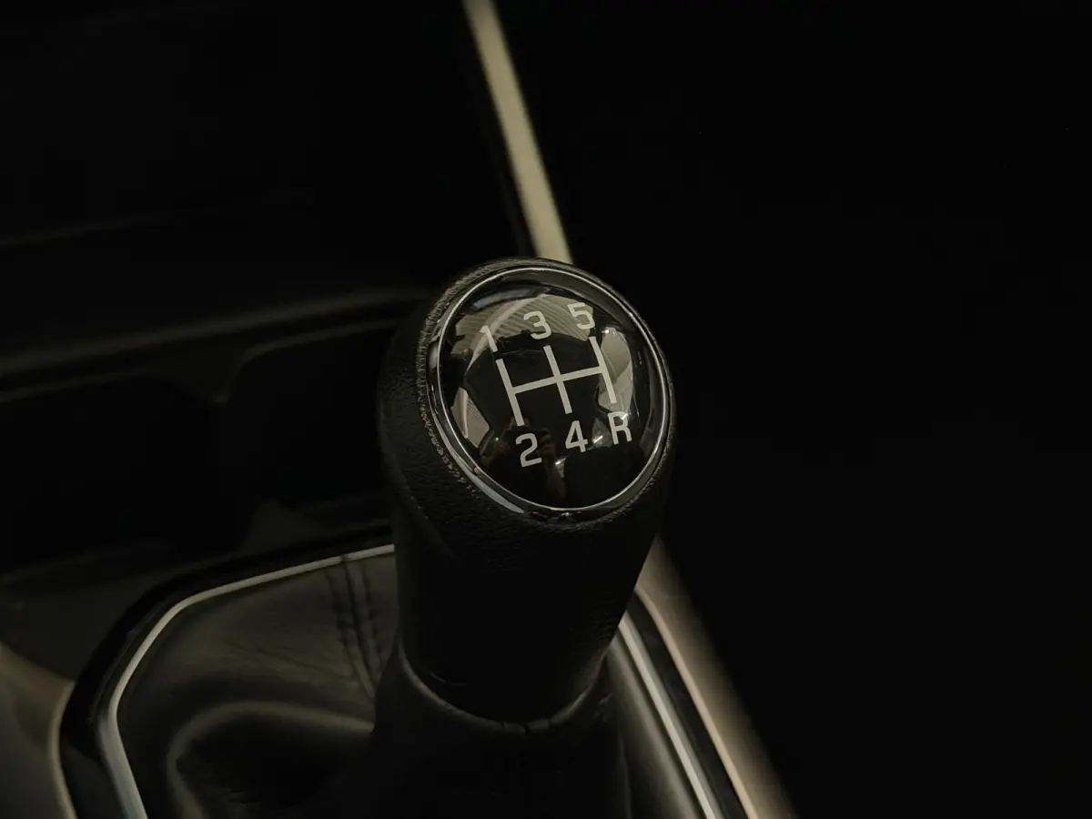1.2 Smart Hybride Stijl Intro | Cruise | Navi | Carplay | Clima | Camera | Stoelverw. ( Hofplein Vianen- Tel 0347-371248 )