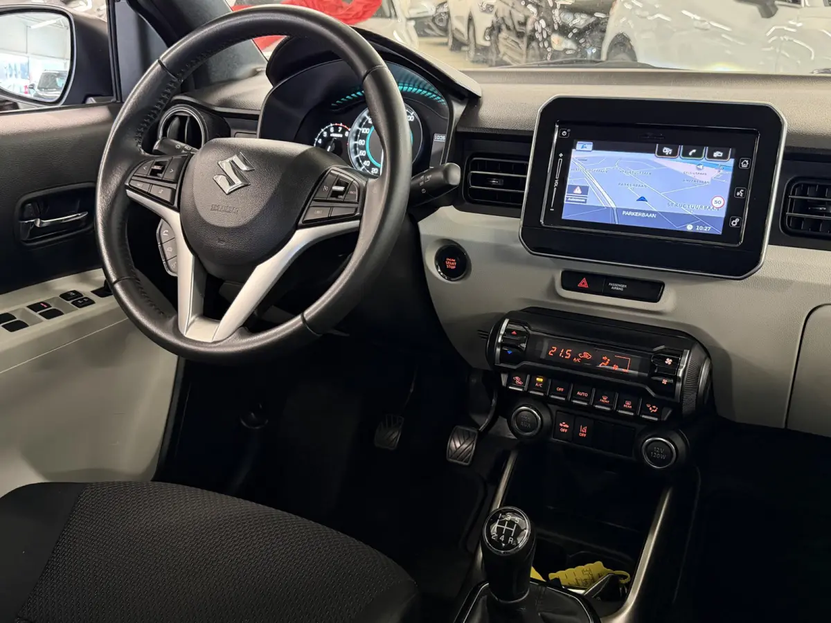 1.2 Smart Hybride Stijl Intro | Cruise | Navi | Carplay | Clima | Camera | Stoelverw. ( Hofplein Vianen- Tel 0347-371248 )