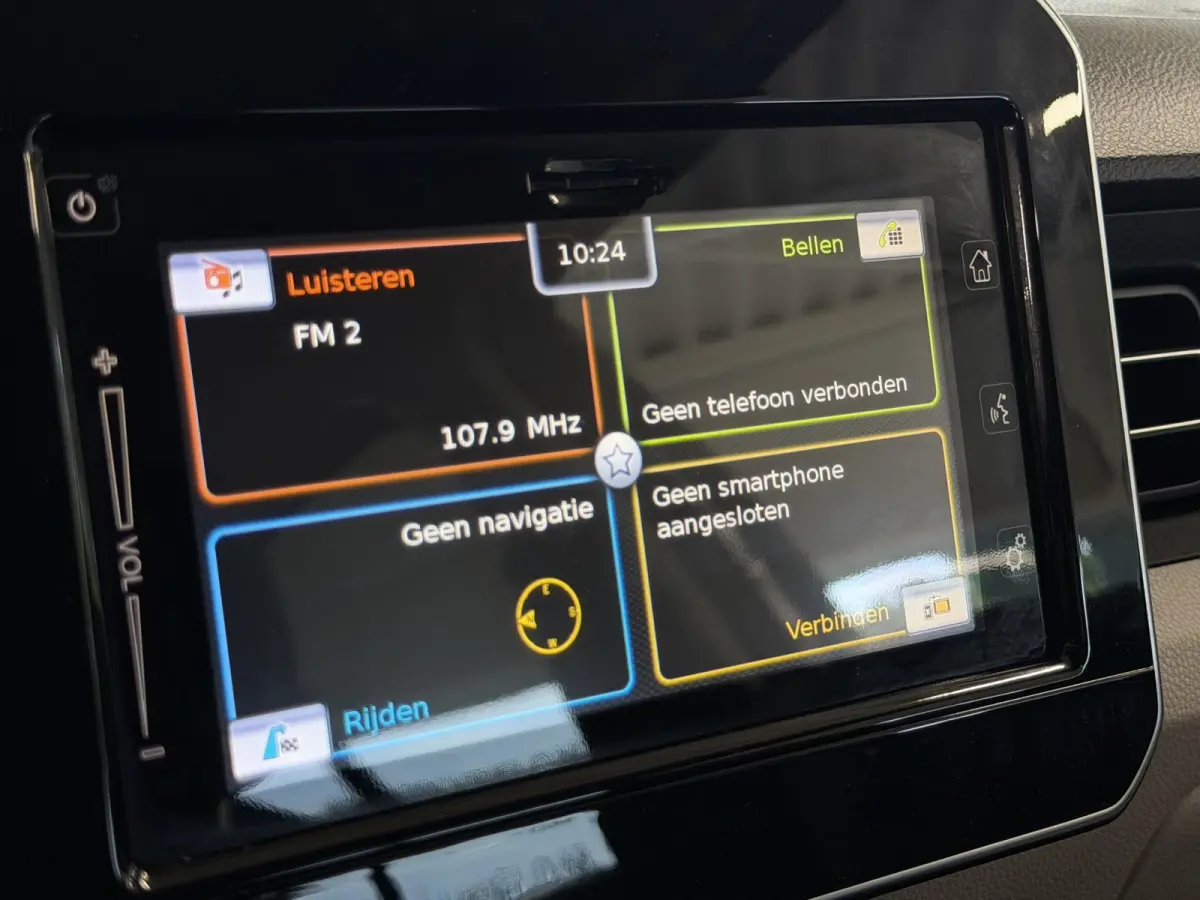 1.2 Smart Hybride Stijl Intro | Cruise | Navi | Carplay | Clima | Camera | Stoelverw. ( Hofplein Vianen- Tel 0347-371248 )