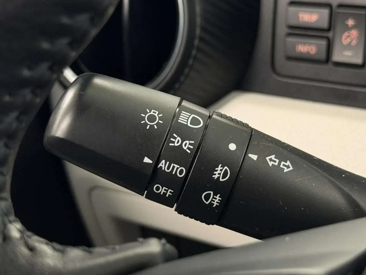 1.2 Smart Hybride Stijl Intro | Cruise | Navi | Carplay | Clima | Camera | Stoelverw. ( Hofplein Vianen- Tel 0347-371248 )