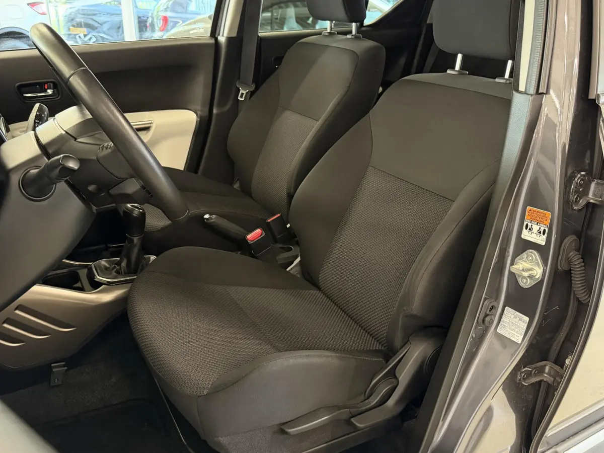 1.2 Smart Hybride Stijl Intro | Cruise | Navi | Carplay | Clima | Camera | Stoelverw. ( Hofplein Vianen- Tel 0347-371248 )