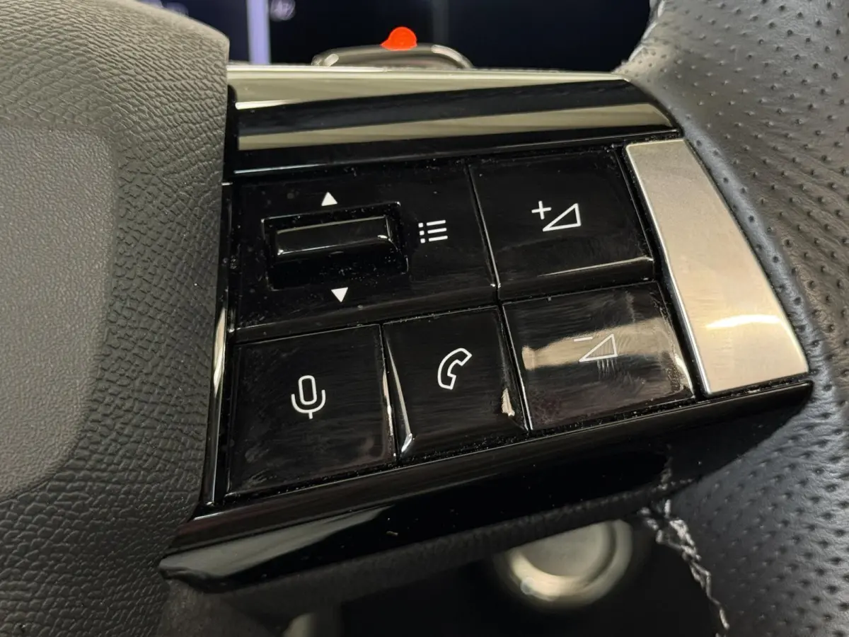 1.2 Turbo Ultimate | Panodak|  Navigatie | Airco-Ecc | Camera |Carplay | Stoelen-pakket |  | Dodehoek detectie | LM velgen | ( Vestiging - Vianen )