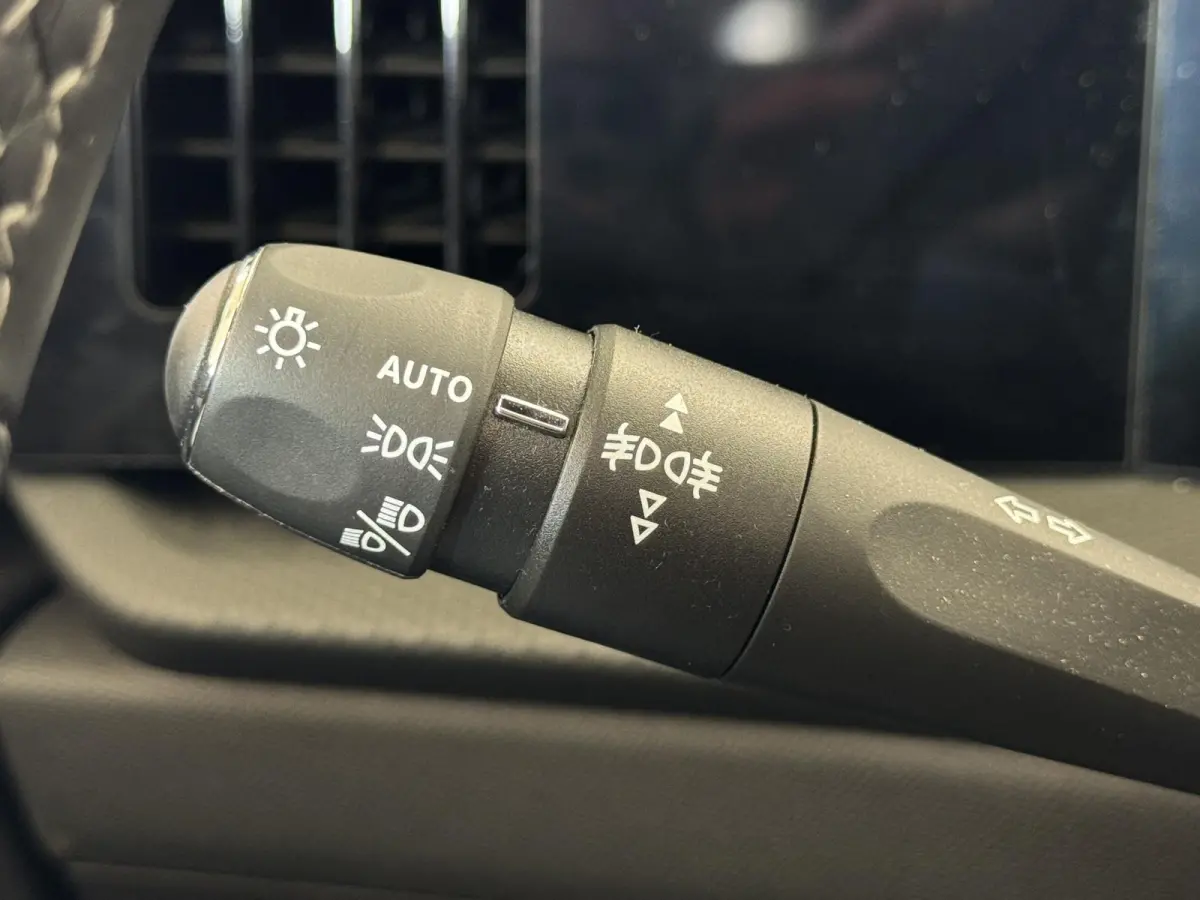 1.2 Turbo Ultimate | Panodak|  Navigatie | Airco-Ecc | Camera |Carplay | Stoelen-pakket |  | Dodehoek detectie | LM velgen | ( Vestiging - Vianen )