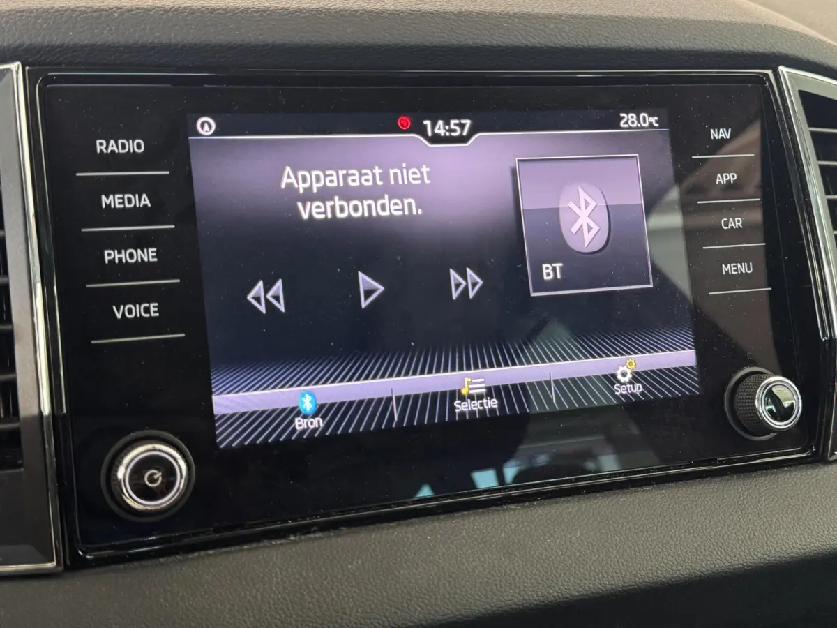 1.0 TSI Ambition | Automaat | Camera | Navi | Cruise | Clima | Elektrische achterklep | ( Vestiging - Nieuwegein )