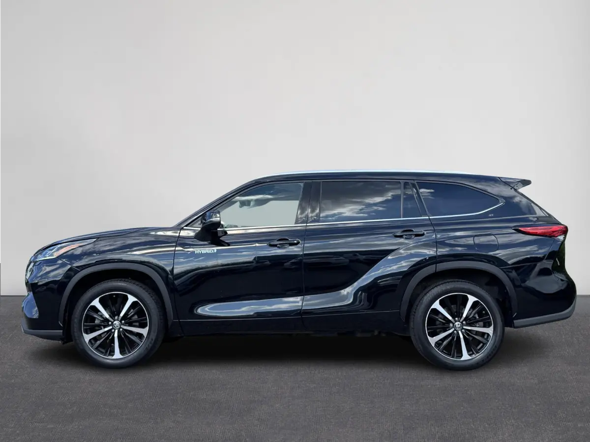 2.5 AWD Hybrid Premium | Navigatie | JBL-Audio | Parkeersensoren | Achterklep Elektrisch | ( Vestiging - Nieuwegein )