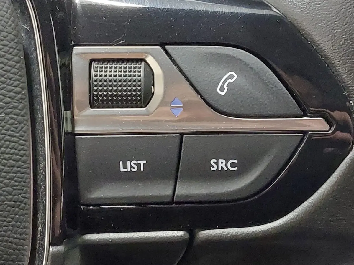 1.2 PureTech Active | Nieuwe APK! | 131PK | Automaat | Navigatie | LM-Velgen | Airco-Ecc | Camera+PDC | LED ( Vestiging -Vianen )