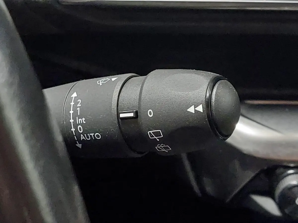 1.2 PureTech Active | Nieuwe APK! | 131PK | Automaat | Navigatie | LM-Velgen | Airco-Ecc | Camera+PDC | LED ( Vestiging -Vianen )