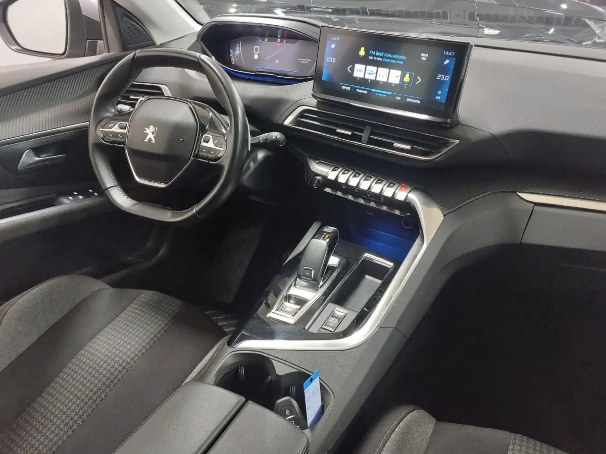 1.2 PureTech Active | Nieuwe APK! | 131PK | Automaat | Navigatie | LM-Velgen | Airco-Ecc | Camera+PDC | LED ( Vestiging -Vianen )