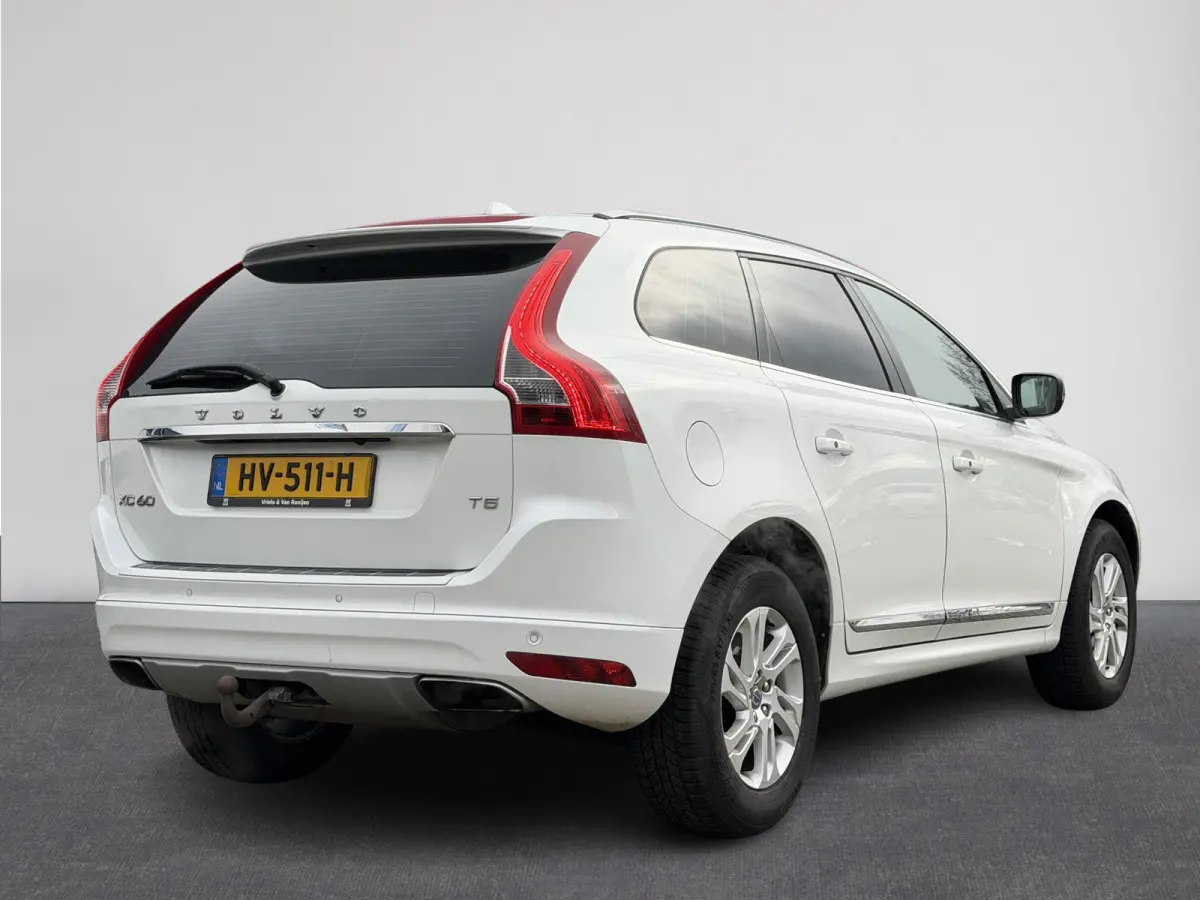 2.0 T5 FWD Summum | Pano | Harman Kardon | Leer | Camera | Stoelverw. | ACC ( Vestiging - Nieuwegein )