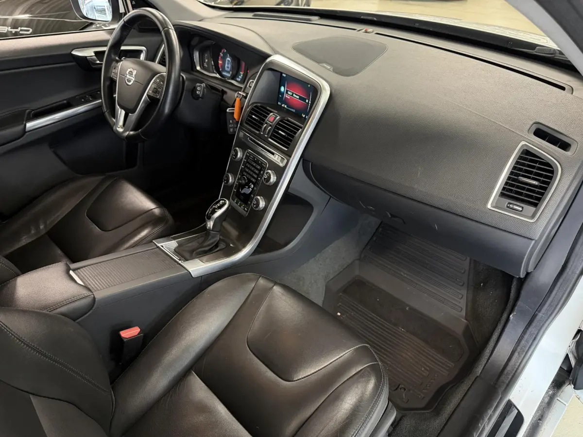 2.0 T5 FWD Summum | Pano | Harman Kardon | Leer | Camera | Stoelverw. | ACC ( Vestiging - Nieuwegein )
