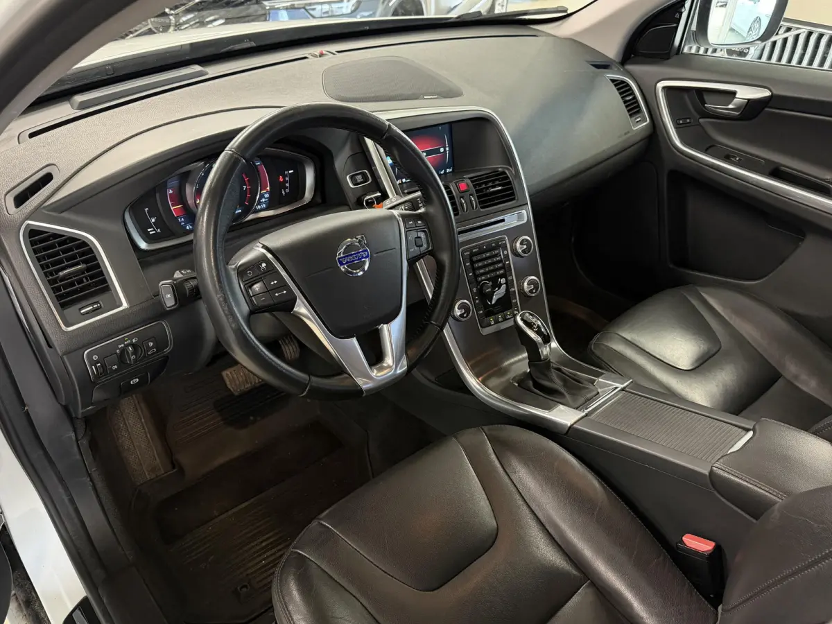 2.0 T5 FWD Summum | Pano | Harman Kardon | Leer | Camera | Stoelverw. | ACC ( Vestiging - Nieuwegein )