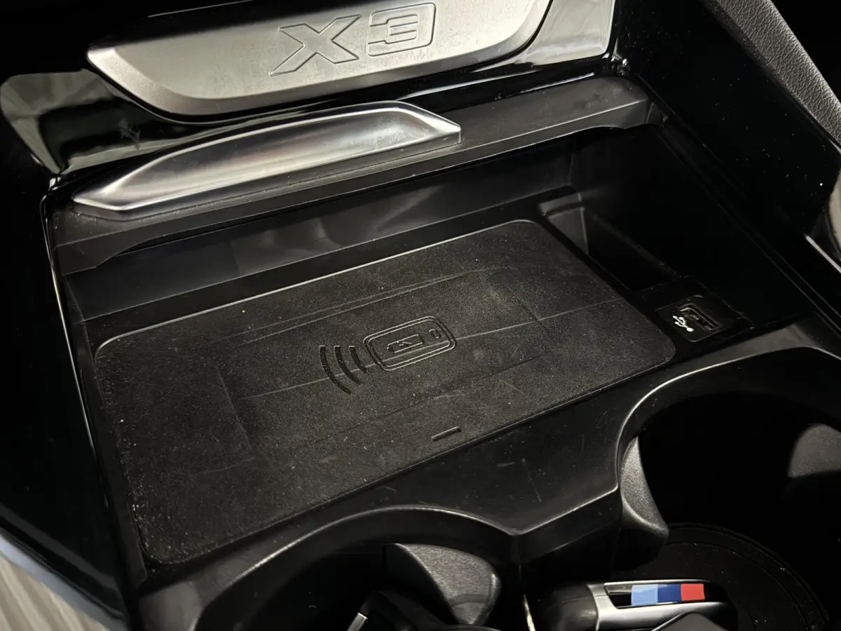 xDrive30e High Executive | M Sport | Pano | Camera | Navi | Leer | Elektr. Stoel + Memory | Navi ( Vestiging - Vianen )