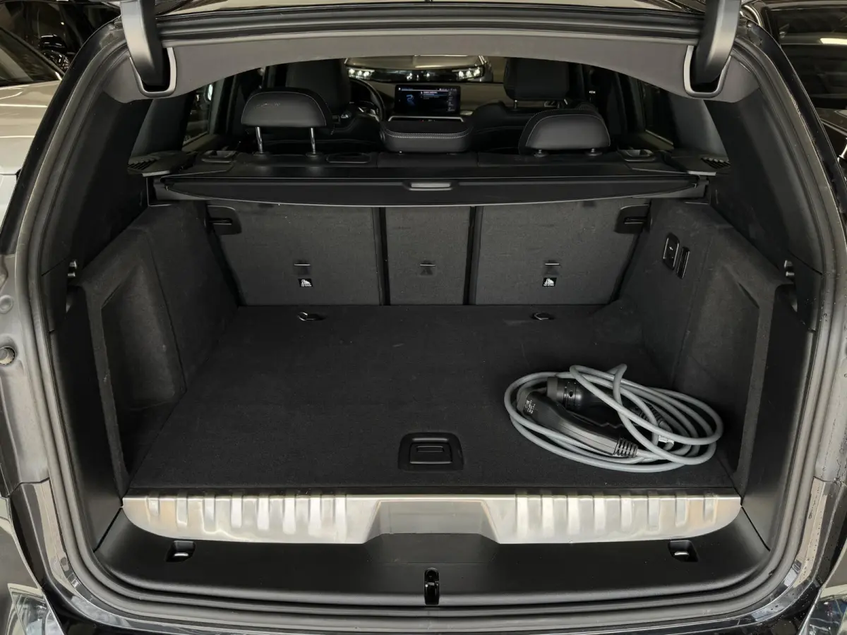xDrive30e High Executive | M Sport | Pano | Camera | Navi | Leer | Elektr. Stoel + Memory | Navi ( Vestiging - Vianen )