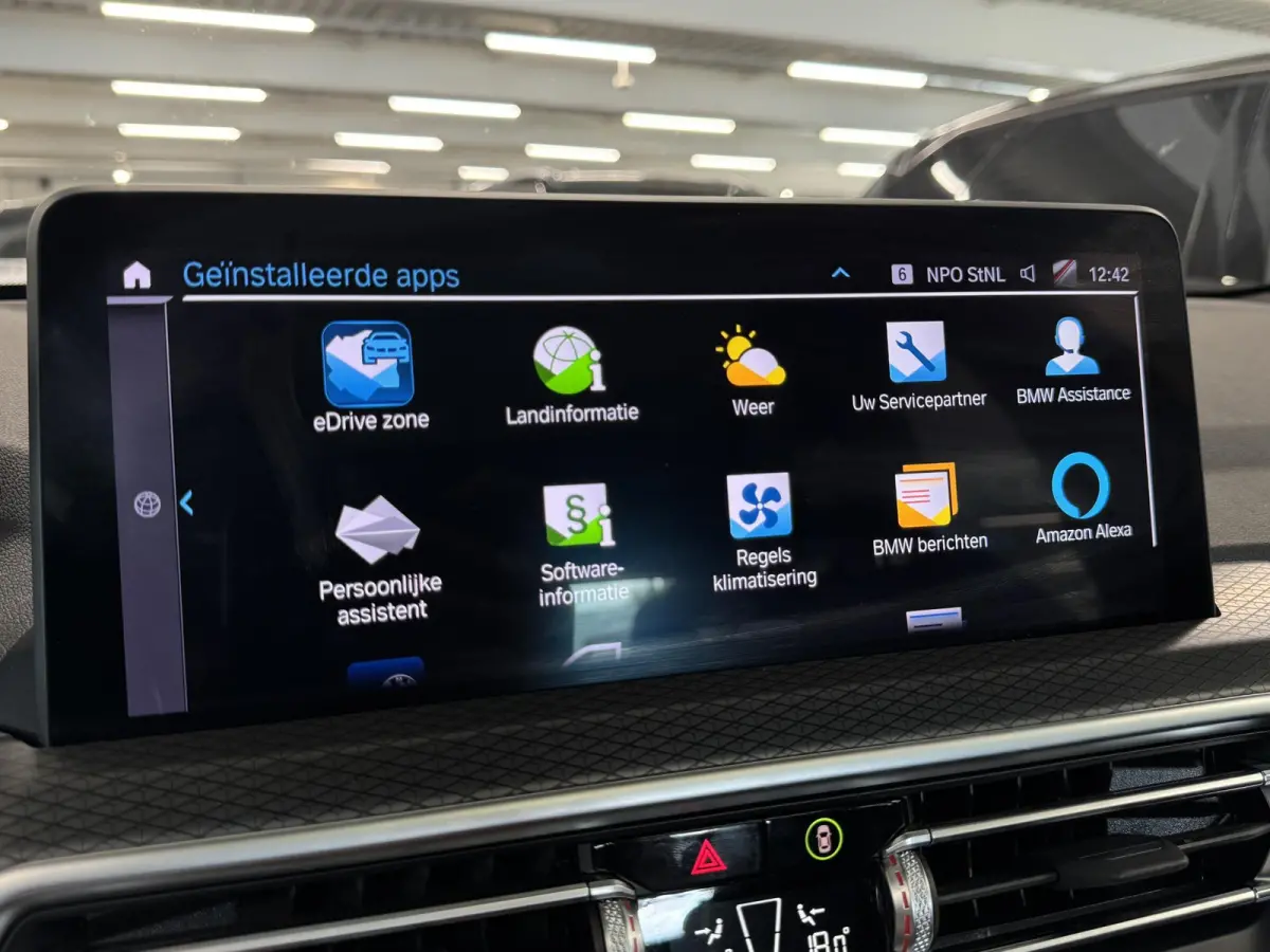 xDrive30e High Executive | M Sport | Pano | Camera | Navi | Leer | Elektr. Stoel + Memory | Navi ( Vestiging - Vianen )