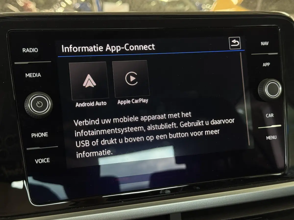 1.0 TSI Life | Clima | Carplay | PDC voor + achter | LM velgen | ( Vestiging - Nieuwegein )
