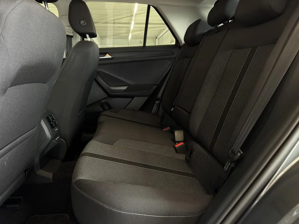 1.0 TSI Life | Clima | Carplay | PDC voor + achter | LM velgen | ( Vestiging - Nieuwegein )