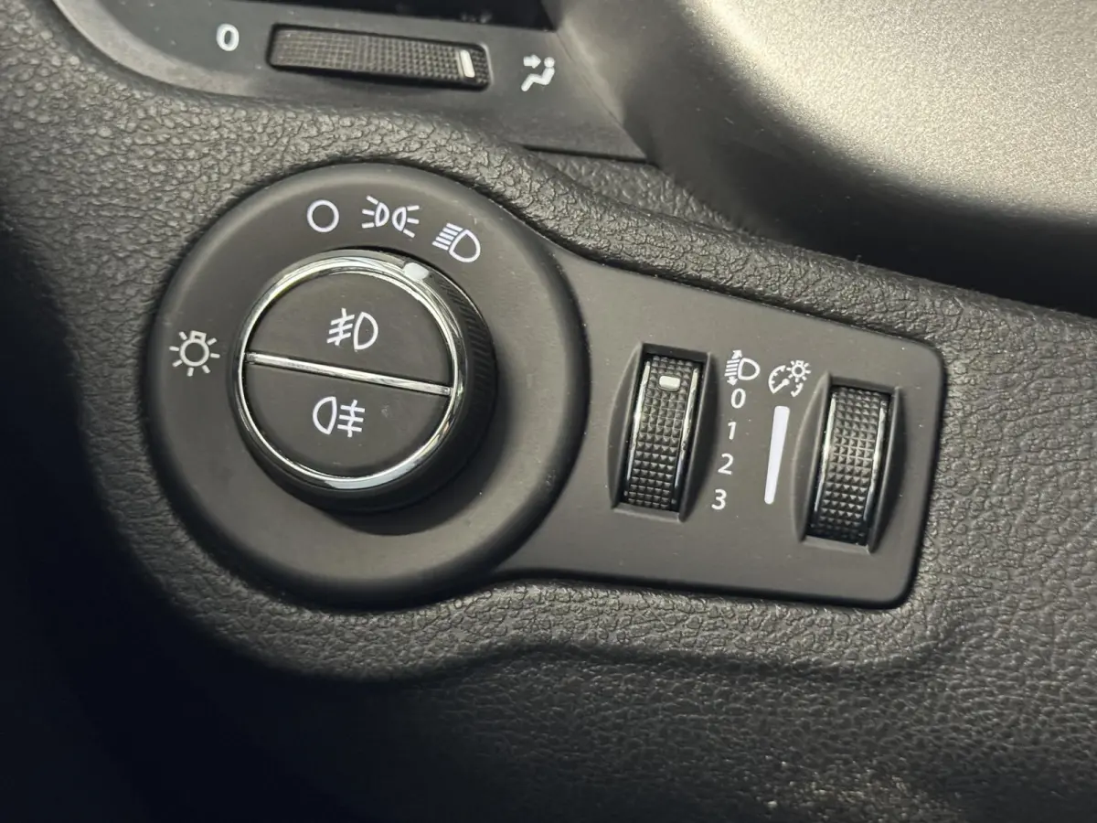 Cross 1.5 Hybrid Sport | Automaat | Clima | ACC | Navi | LED-lichtpakket | PDC | ( Vestiging - Vianen )