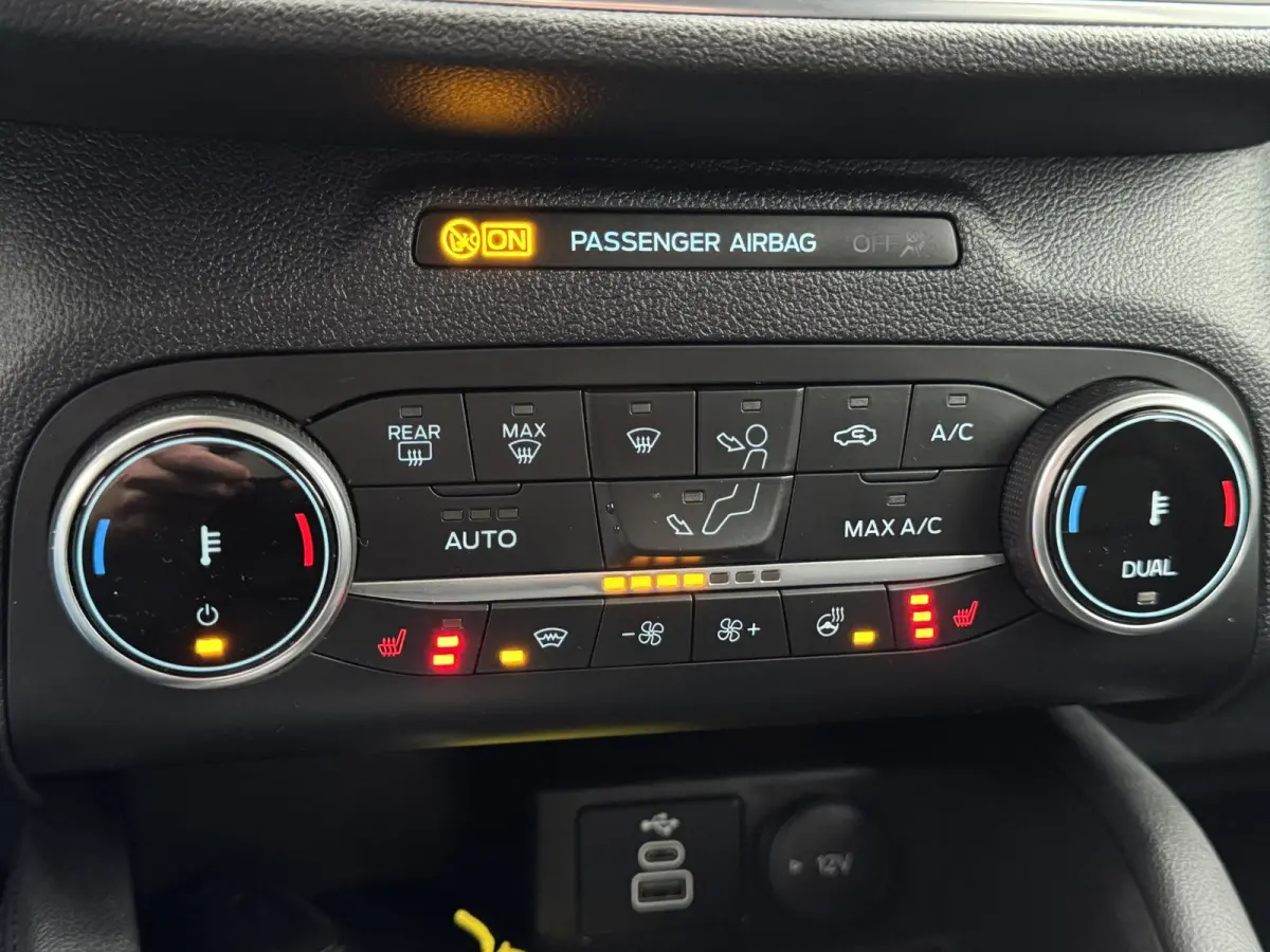 2.5 PHEV Titanium | Winterpakket | Navi | Camera | Clima | Cruise Control ( Vestiging - Nieuwegein )