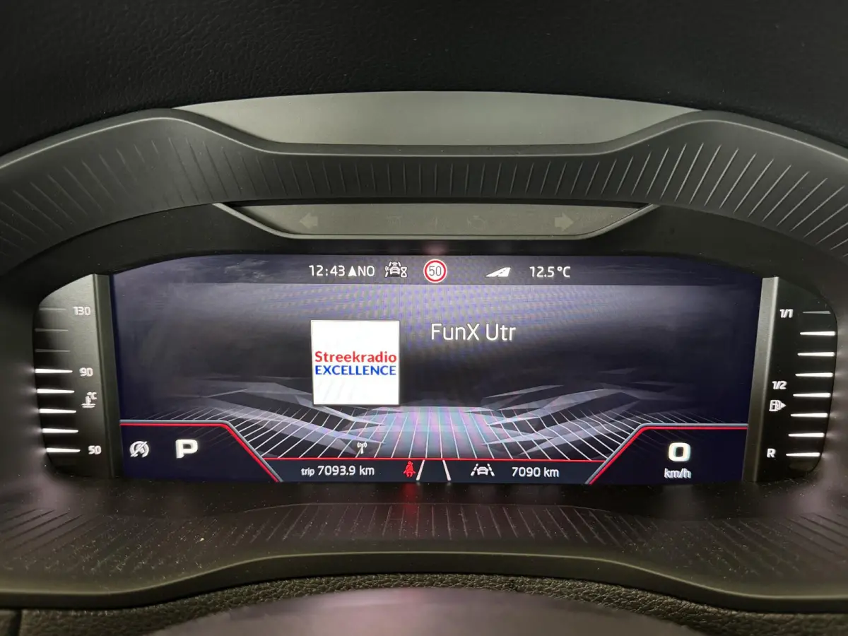 1.5 TSI Sportline | Pano | Clima | Stuur/Stoelverwarming | Cruise | Carplay | Navi | ( Vestiging - Nieuwegein)