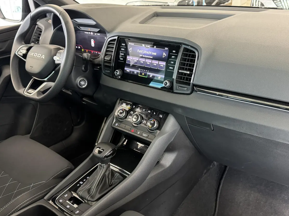 1.5 TSI Sportline | Pano | Clima | Stuur/Stoelverwarming | Cruise | Carplay | Navi | ( Vestiging - Nieuwegein)