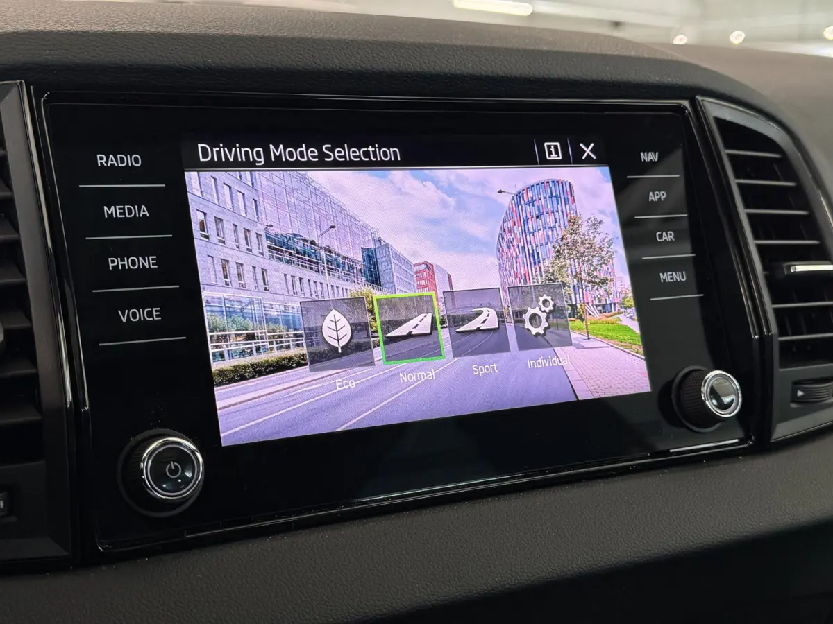 1.5 TSI Sportline | Pano | Clima | Stuur/Stoelverwarming | Cruise | Carplay | Navi | ( Vestiging - Nieuwegein)
