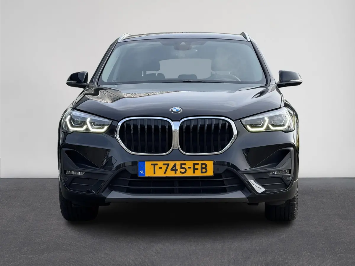 sDrive18iA High Executive | Cruise Control | Camera | Navigatie | Stoelverwarming | LM-Velgen | Climate Control | Elektrisch bedienbare Achterklep | PDC | LED Verlichting ( Vestiging - Viane