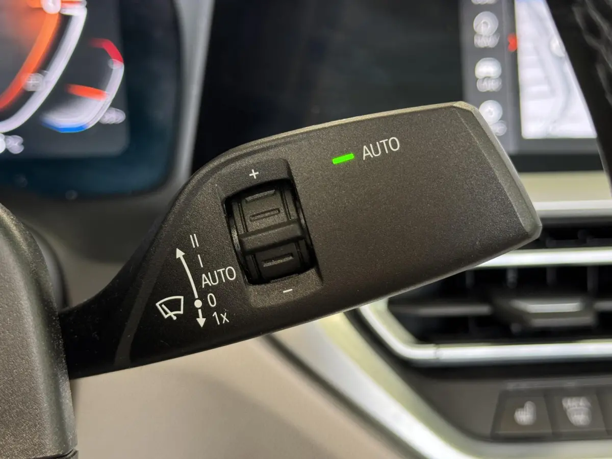 420i High Executive | M Sport | HK| NL Auto | Laser | HUD| ACC | Stoel + Stuurwielverw. | Carplay | Navi | Lm velgen ( Vestiging - Nieuwegein )