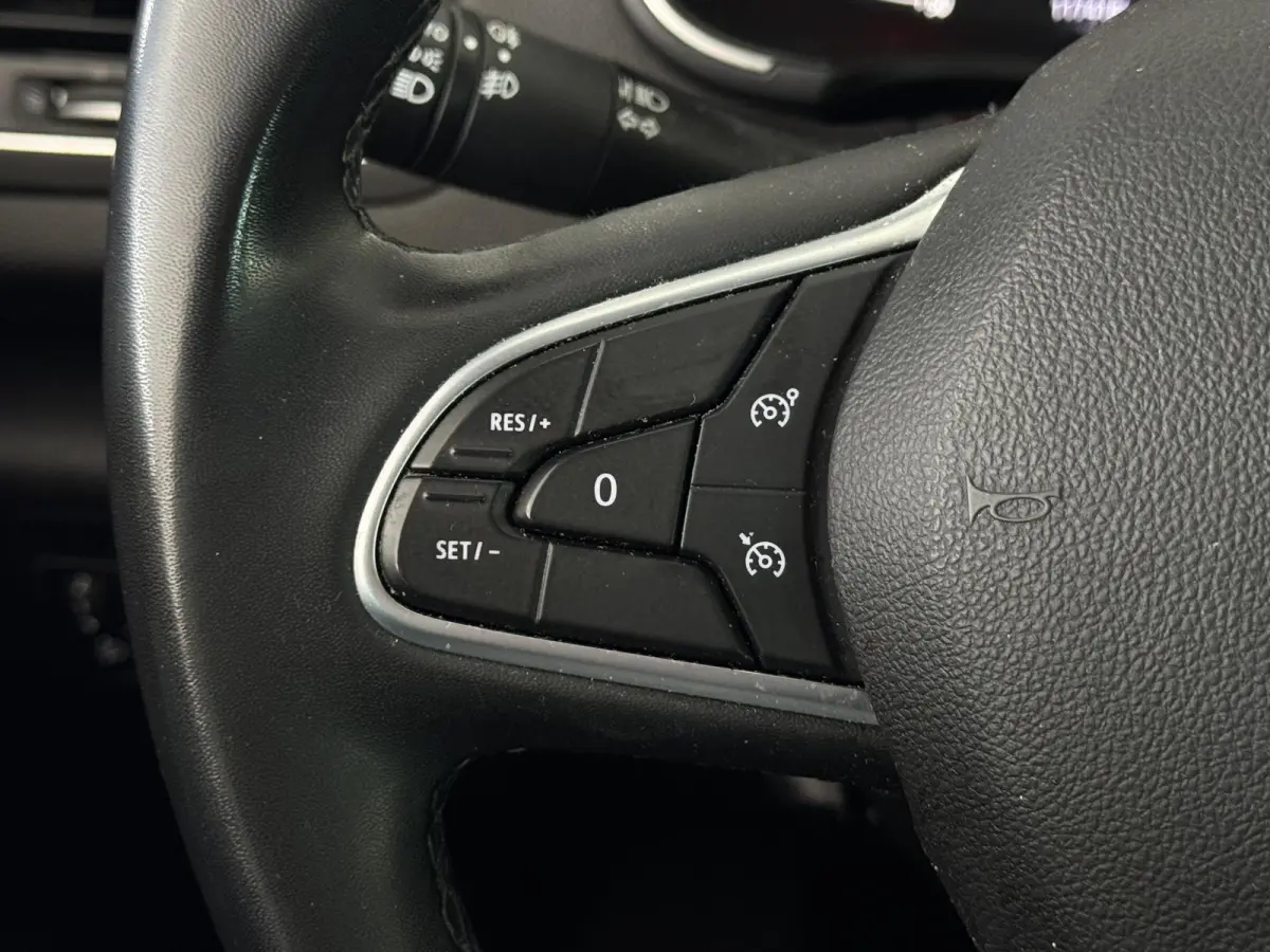 1.3 TCe Intens | Automaat | PDC | Airco | Bluetooth | Cruise | Navi | ( Vestiging - Vianen )