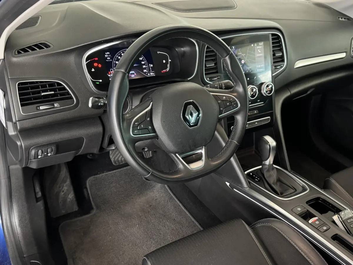 1.3 TCe Intens | Automaat | PDC | Airco | Bluetooth | Cruise | Navi | ( Vestiging - Vianen )