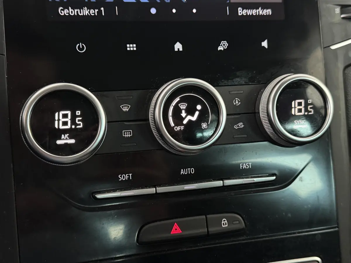 1.3 TCe Intens | Automaat | PDC | Airco | Bluetooth | Cruise | Navi | ( Vestiging - Vianen )