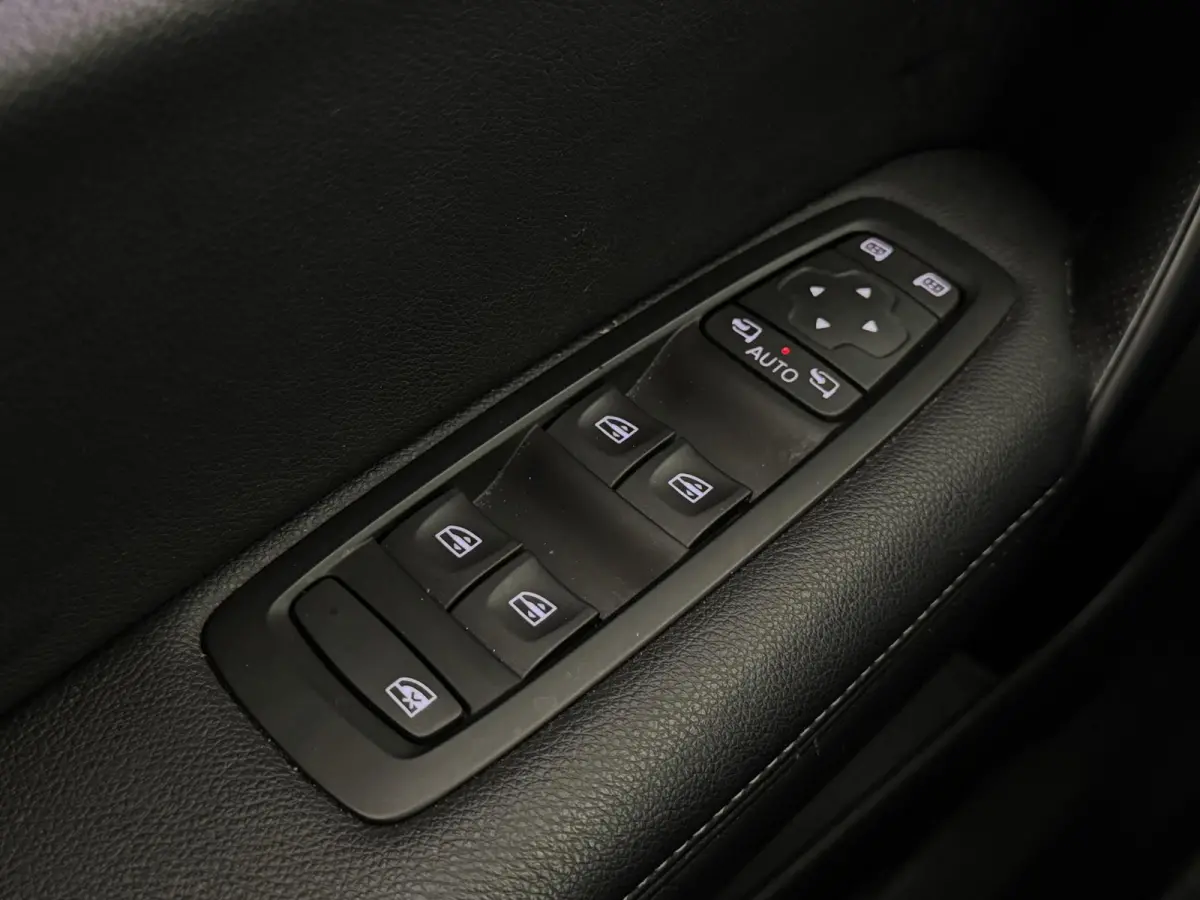 1.3 TCe Intens | Automaat | PDC | Airco | Bluetooth | Cruise | Navi | ( Vestiging - Vianen )