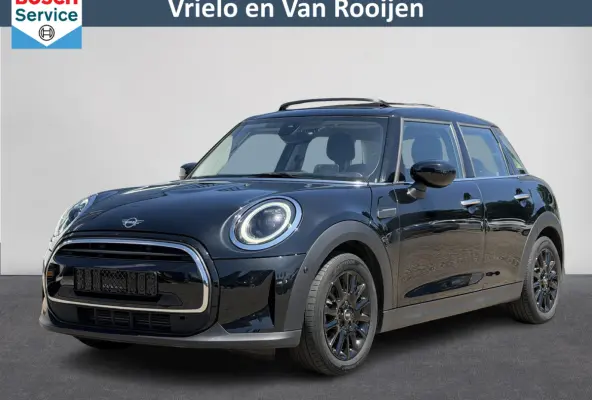 1.5 Cooper Yours | Pano | Leer | Stoelverw. | HUD | Navi | LED | Camera ( Vestiging - Nieuwegein )