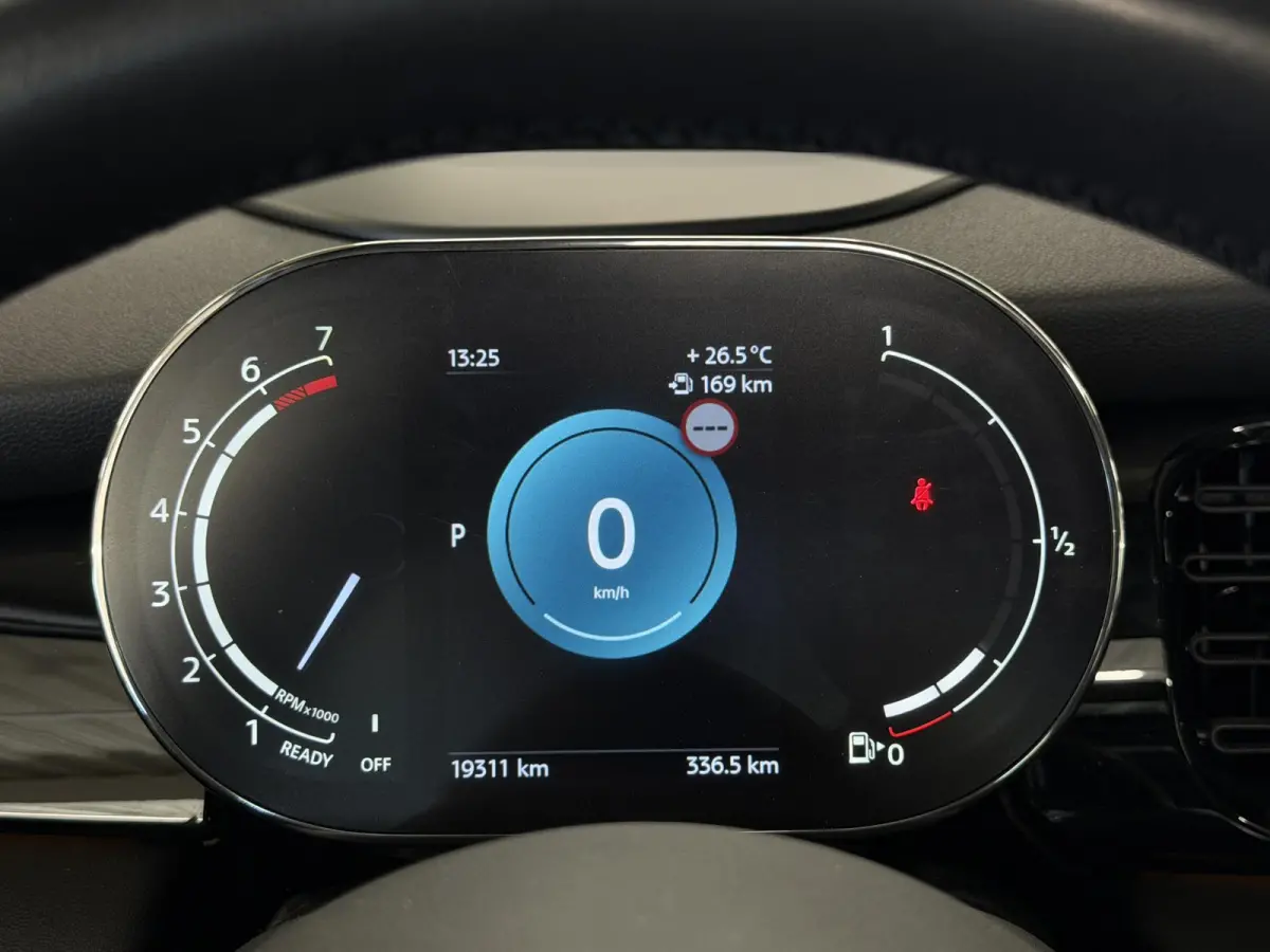 1.5 Cooper Yours | Pano | Leer | Stoelverw. | HUD | Navi | LED | Camera ( Vestiging - Nieuwegein )