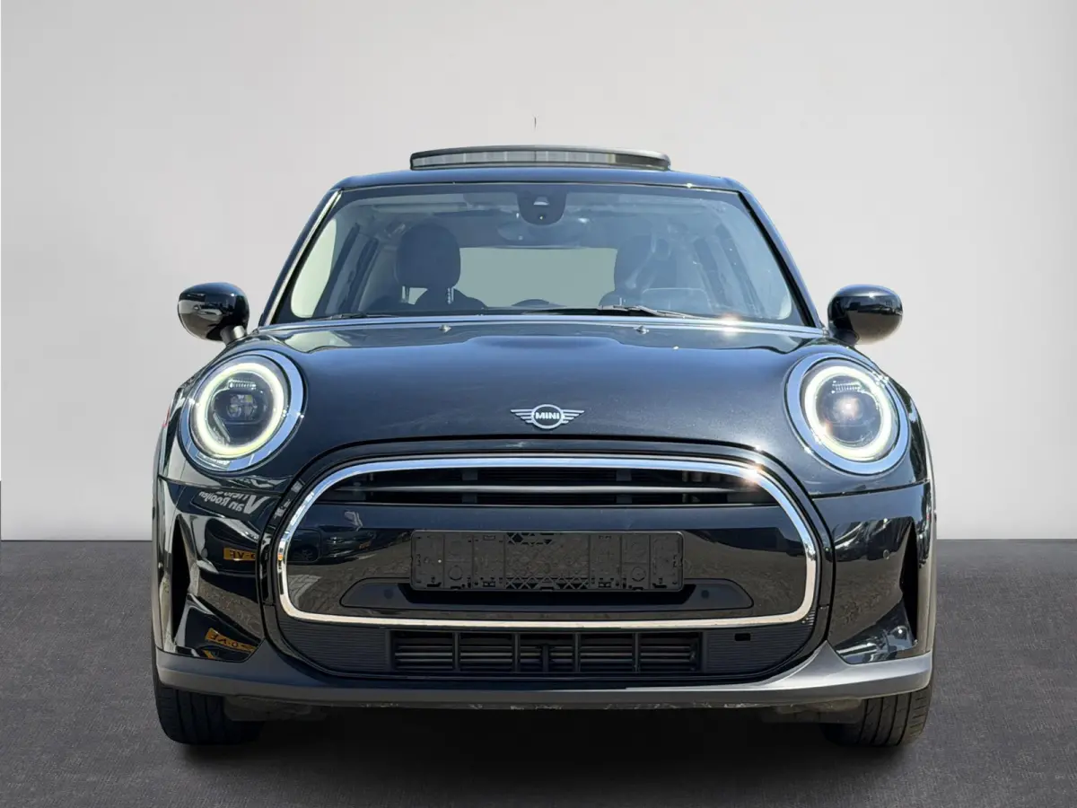 1.5 Cooper Yours | Pano | Leer | Stoelverw. | HUD | Navi | LED | Camera ( Vestiging - Nieuwegein )