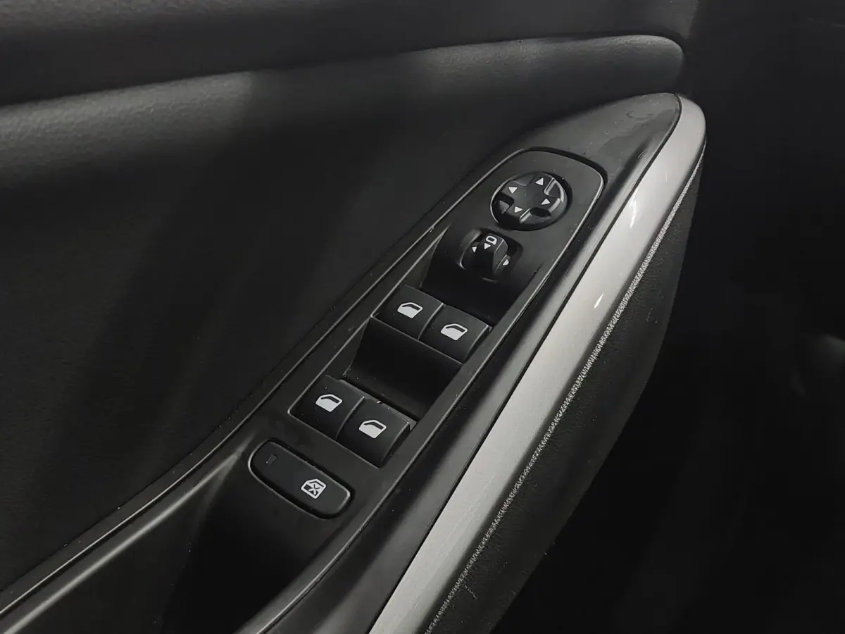 1.2 Turbo GS | Automaat | Camera | Carplay | Airco | Navi | LM velgen | Stuur - Stoelverwarming | ( Vestiging - Nieuwegein )