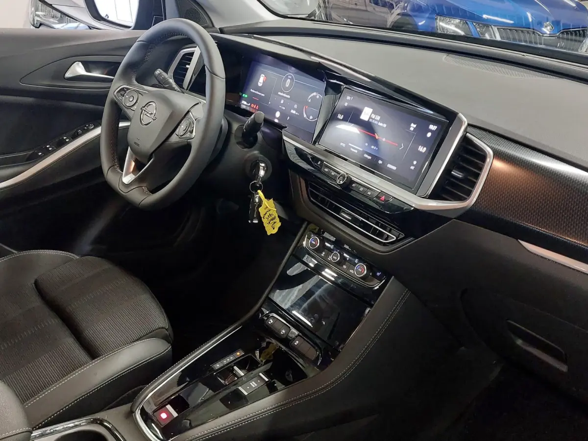 1.2 Turbo GS | Automaat | Camera | Carplay | Airco | Navi | LM velgen | Stuur - Stoelverwarming | ( Vestiging - Nieuwegein )