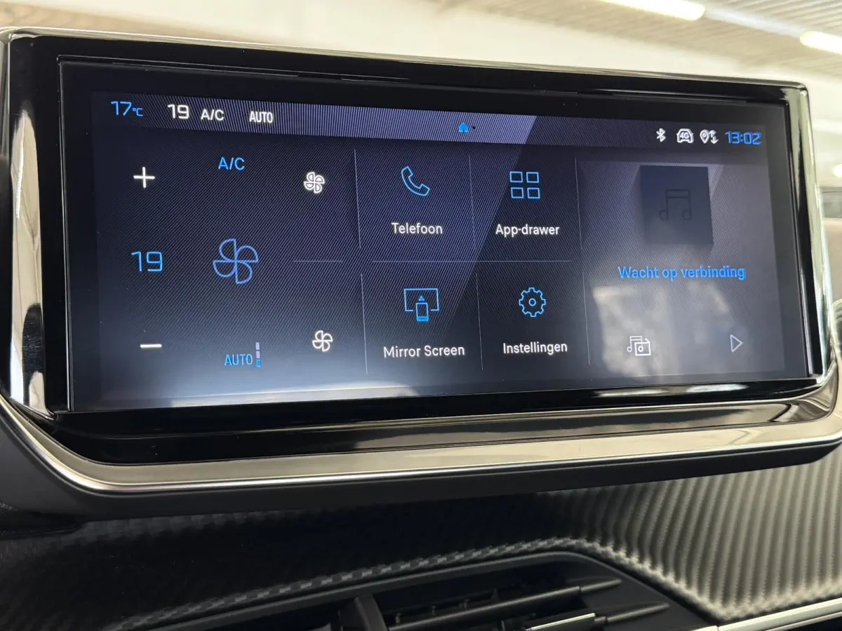 1.2 Hybrid 145 GT | Automaat |145PK | Airco-Ecc | LM-Velgen | PDC | Navigatie | Camera | Cruise | Carplay | DAB | ( Vestiging - Vianen Tel:0347-371248 )