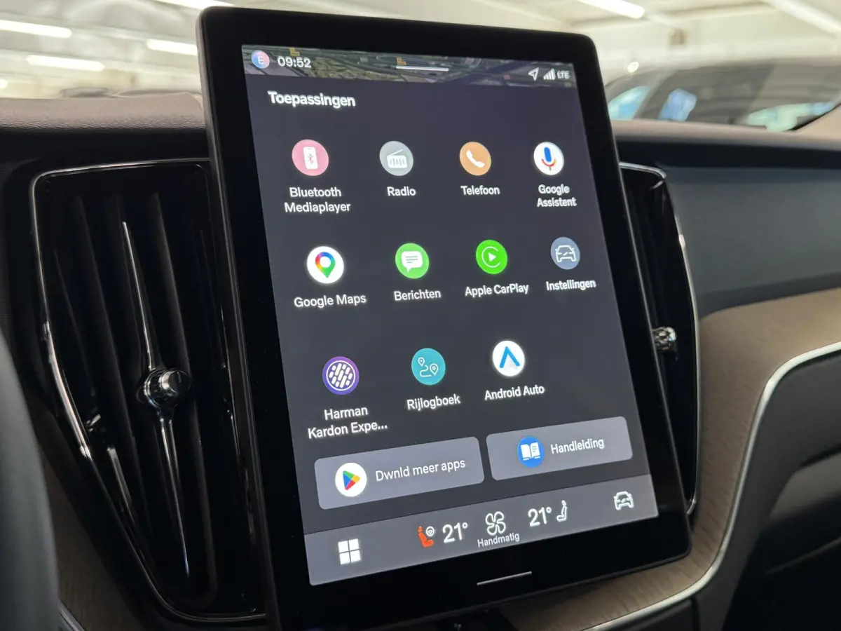 2.0 T8 Plug-in hybrid AWD Ultra Dark | Facelift | Pano | 360 Camera | Leer | Winterpakket | Harman Kardon ( Vestiging - Vianen )