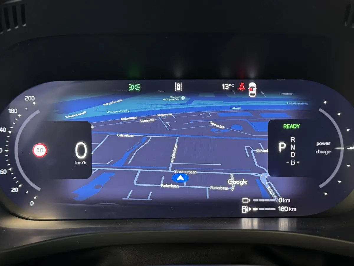 2.0 T8 Plug-in hybrid AWD Ultra Dark | Facelift | Pano | 360 Camera | Leer | Winterpakket | Harman Kardon ( Vestiging - Vianen )