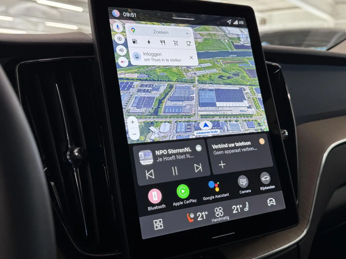 2.0 T8 Plug-in hybrid AWD Ultra Dark | Facelift | Pano | 360 Camera | Leer | Winterpakket | Harman Kardon ( Vestiging - Vianen )