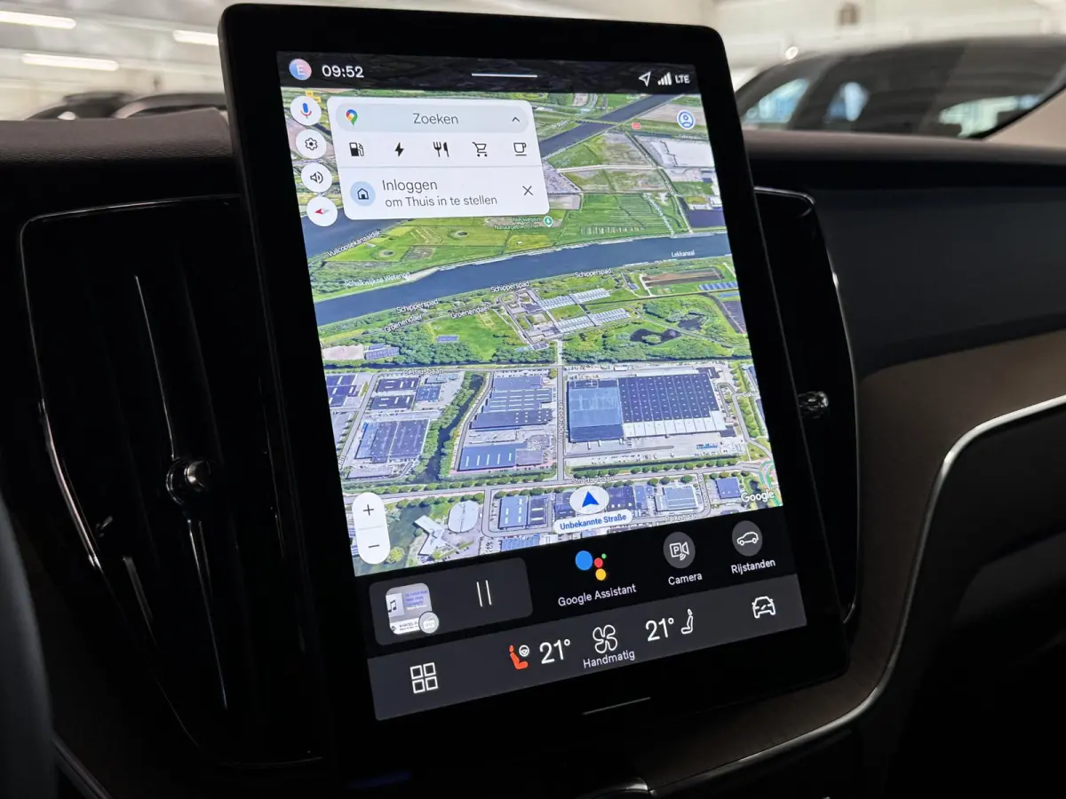 2.0 T8 Plug-in hybrid AWD Ultra Dark | Facelift | Pano | 360 Camera | Leer | Winterpakket | Harman Kardon ( Vestiging - Vianen )