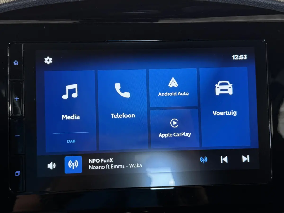 1.0 VVT-i MT Play | NIEUW! | Airco | ACC | Camera | Stoelverwarming | DAB | ( Vestiging - Nieuwegein )